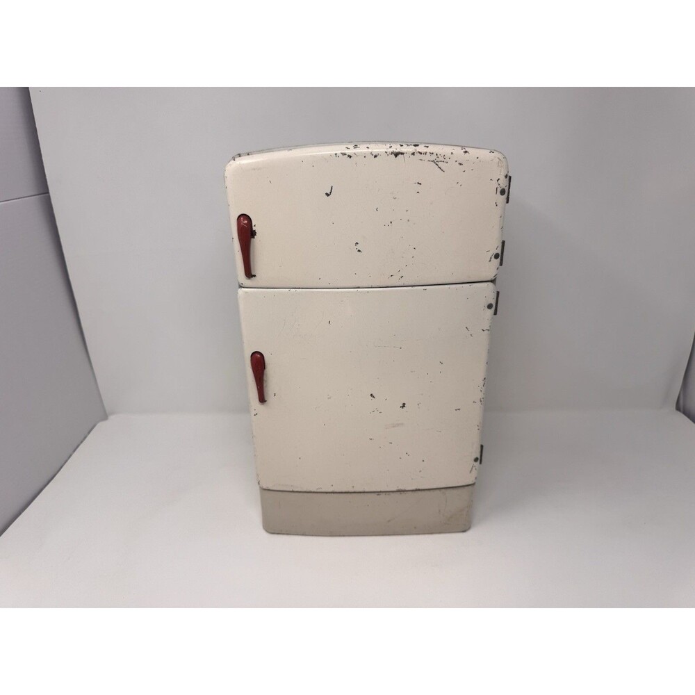 Vintage 1950s Wolverine Child’s Play Toy Refrigerator Metal Kitchen Toy
